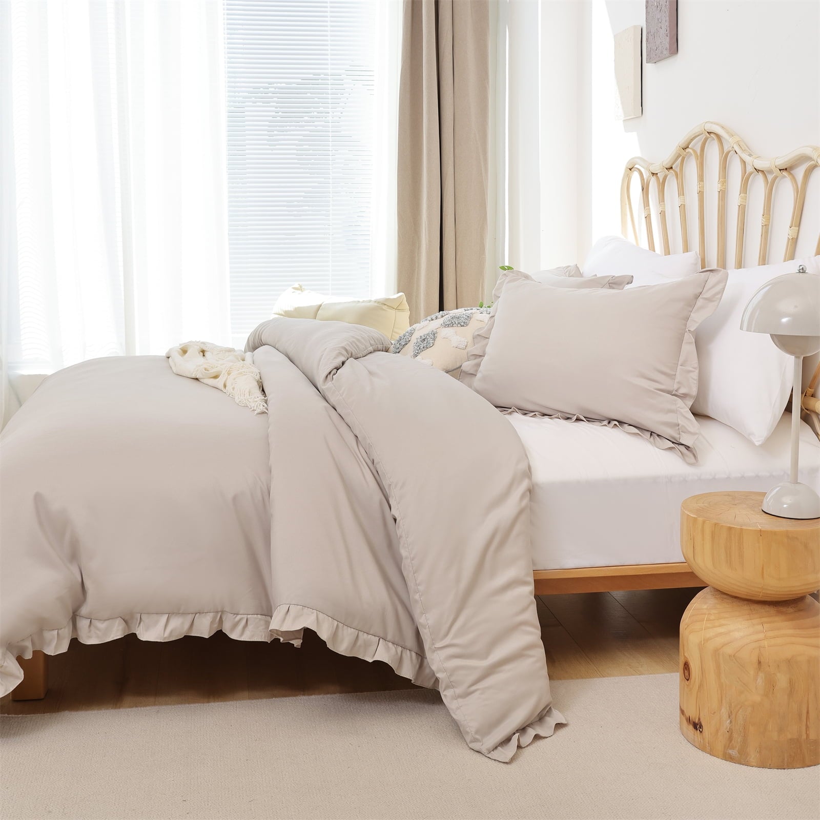 SPRINDAY Queen Comforter Set For Adult, 3 Piece Ruffle Oatmeal Comforter Sets All Season