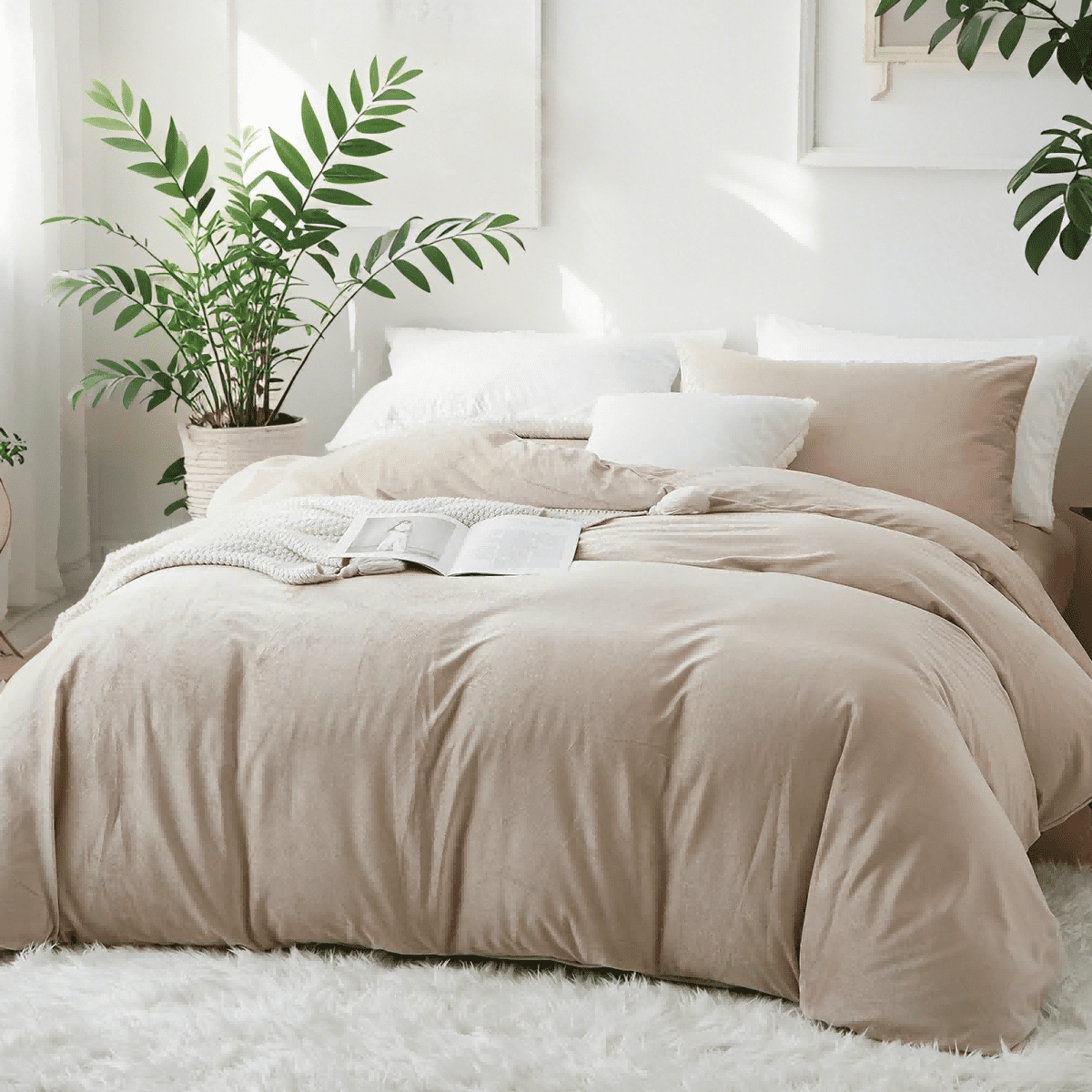 JOLUSERE Dark Green Velvet Duvet Cover King Set, 3-Piece Ultra Soft Fluffy Velvet Winter Bedding Cover