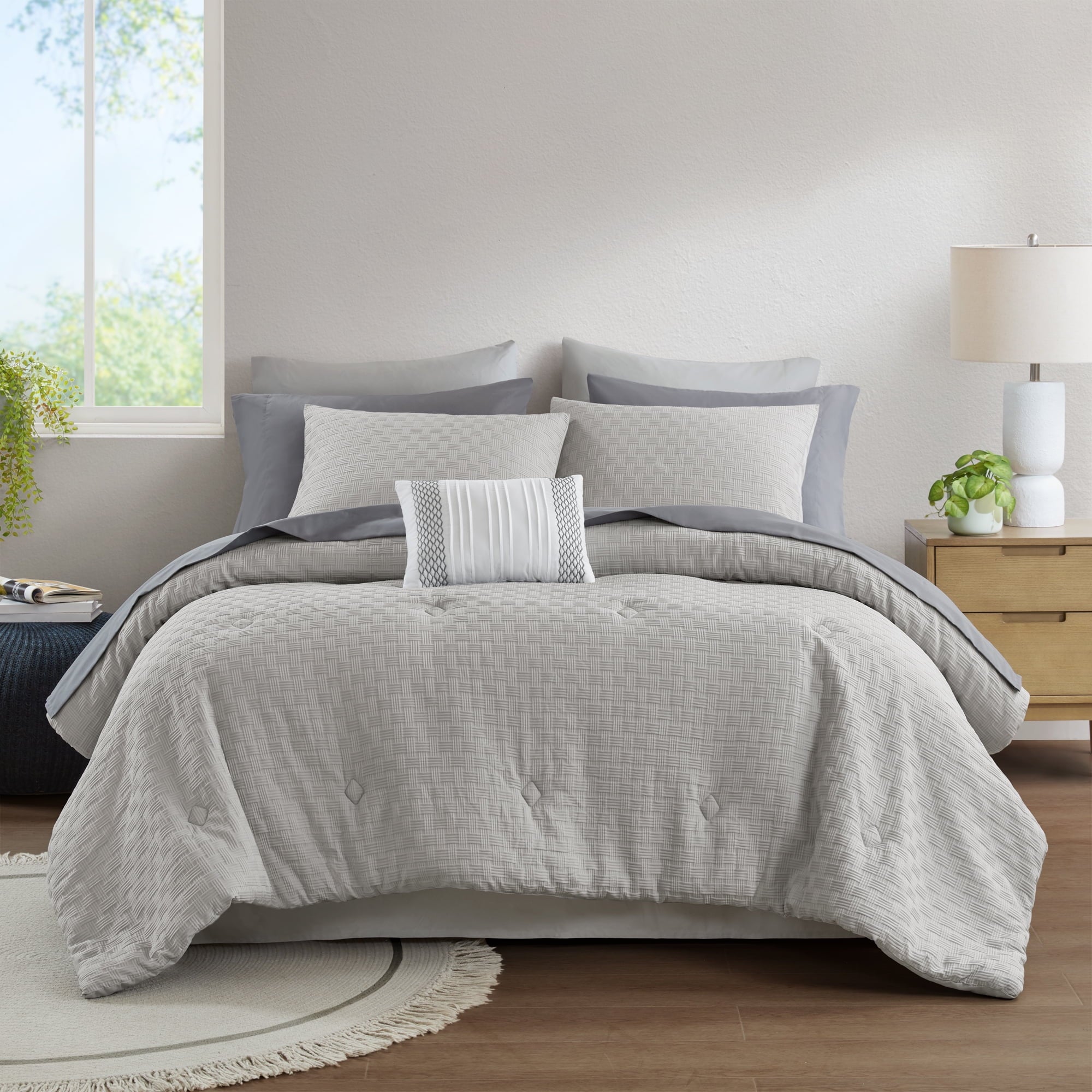 Mainstays 11-Piece Bed in a Bag Comforter Set with Sheets, Cream Ruffle, Queen