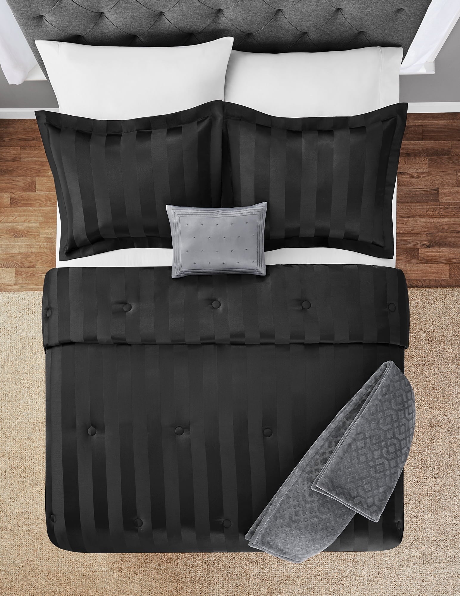 Mainstays Rich Black 5 Piece Damask Stripe Comforter Set, Full/Queen, Adult, Unisex